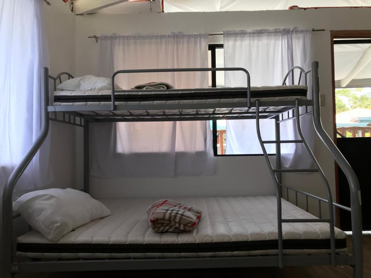Hostel Lions Mambajao Exteriör bild